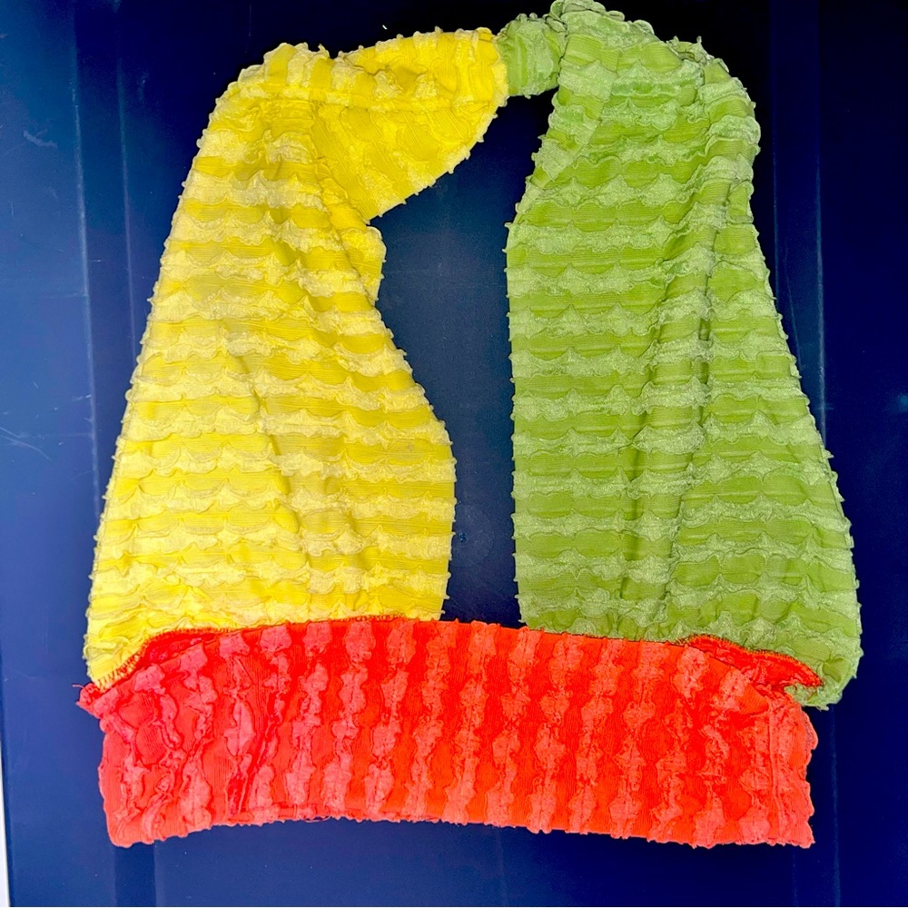 Tri color crop top